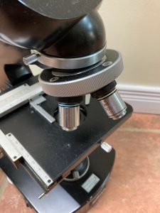 Tutoriel de réparation du microscope Nikon S